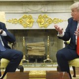 Donald Trump (à droite) a reçu le chancelier allemand Friedrich Merz dans le Bureau ovale. KEYSTONE/AP/Evan Vucci